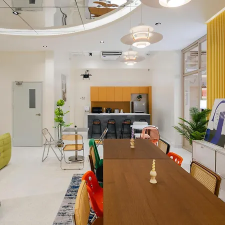 Bembis Hotel Charoenakorn 10