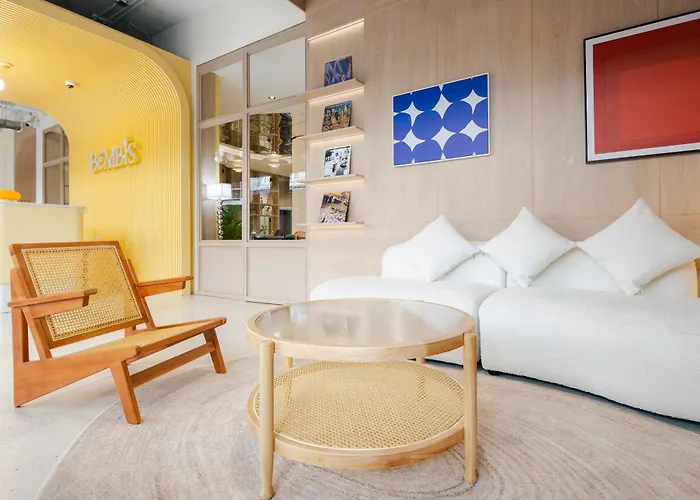 Hotel Bembis Charoenakorn 10