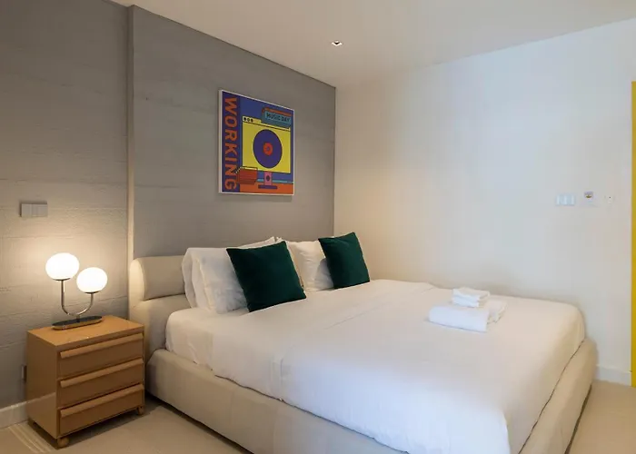 Hotel Bembis Charoenakorn 10 3*