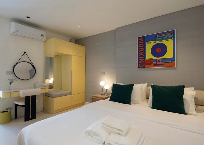 Hotel Bembis Charoenakorn 10 3*