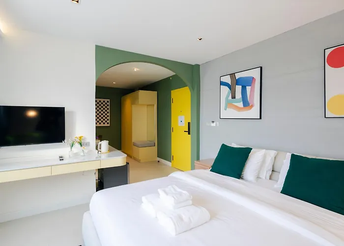 Hotel Bembis Charoenakorn 10 3*