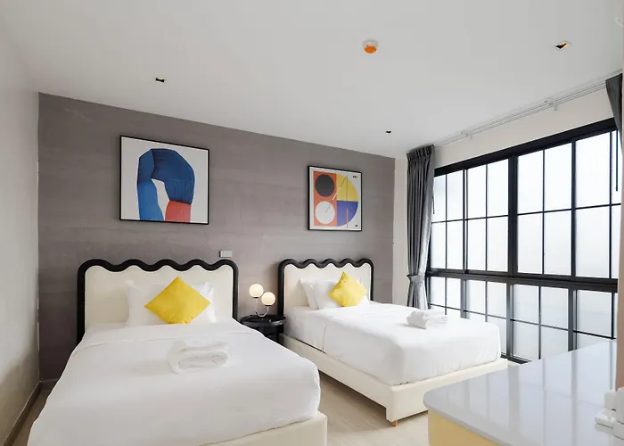 Hotel Bembis Charoenakorn 10 3*